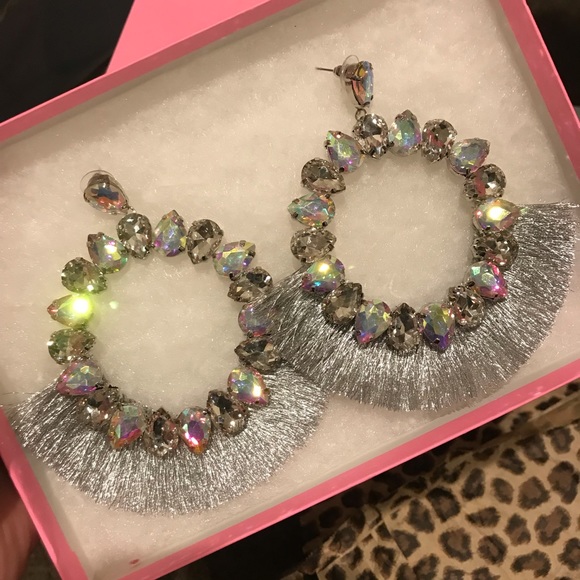 CUSTOM RHINESTONE EARRINGS! - Picture 2 of 3